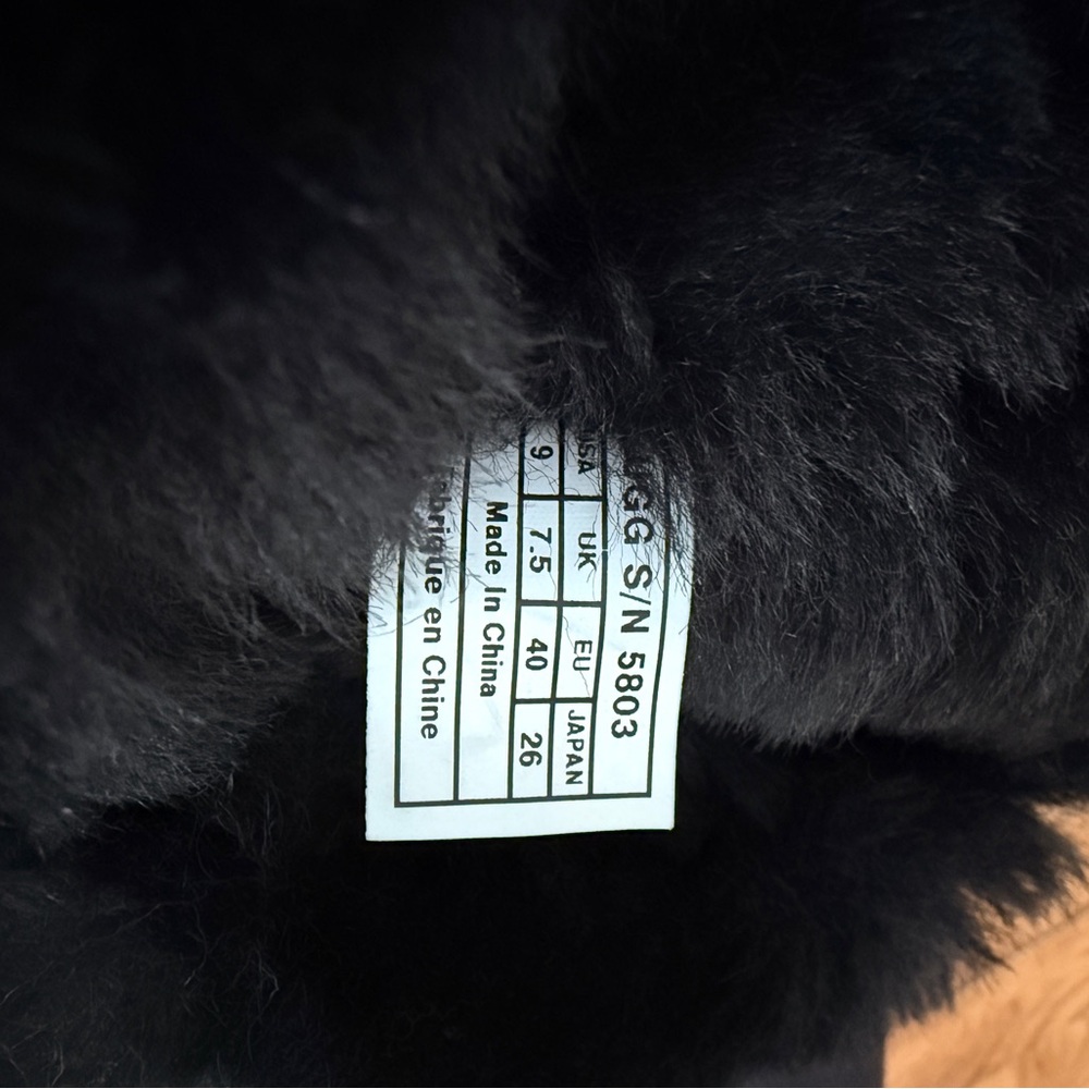 UGG Bailey Button Boot - image 6